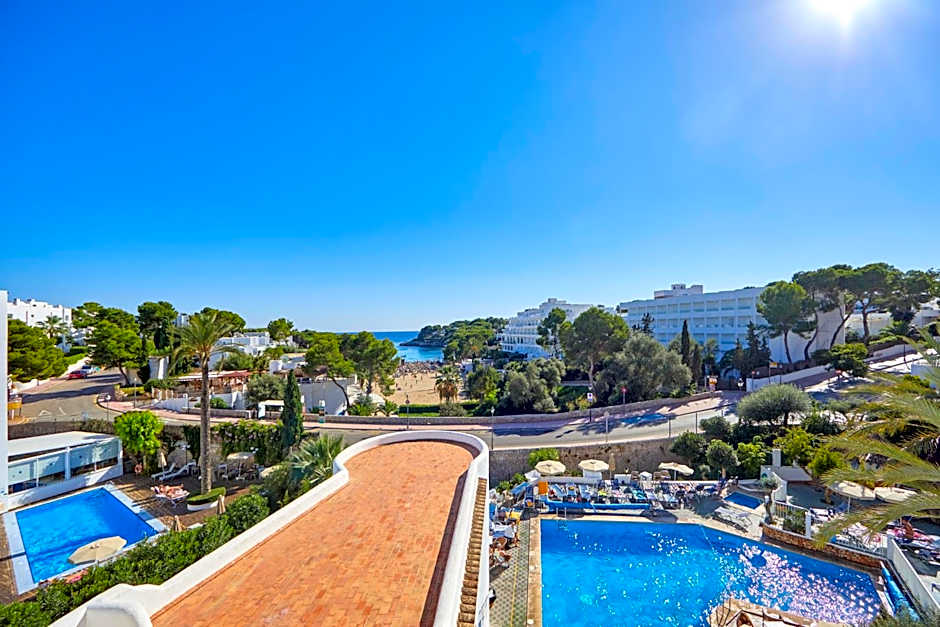 Gavimar Cala Gran Hotel and Apartments