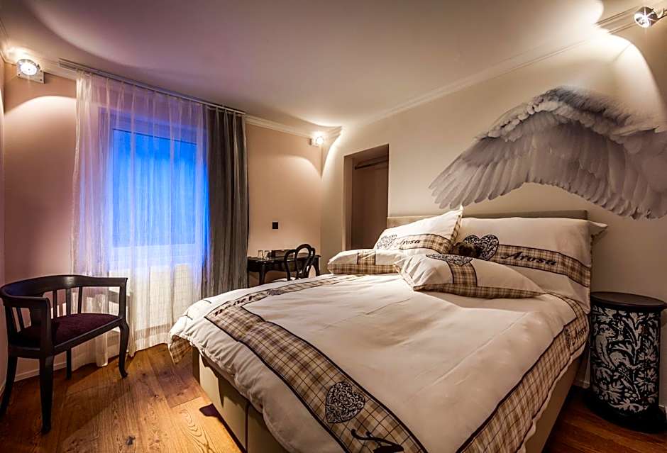 Home Hotel Arosa