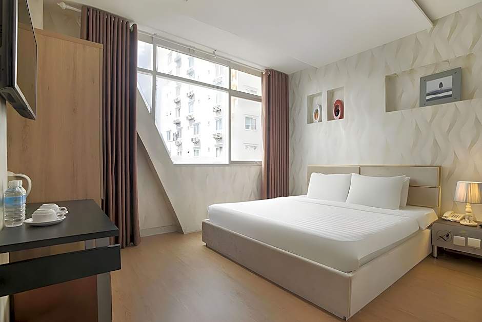 Saigon Charm Hotel