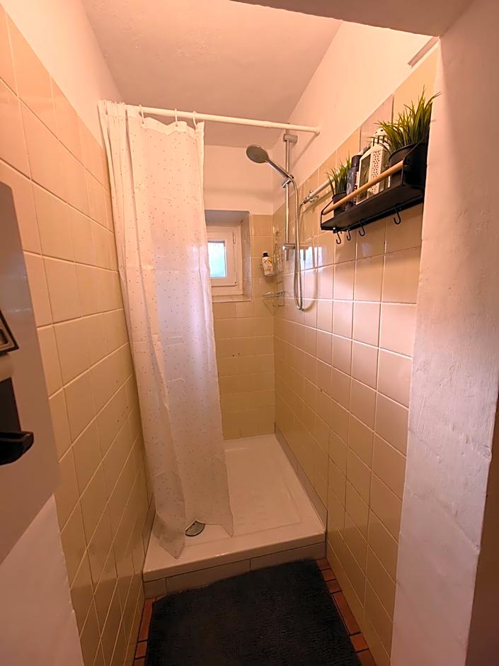 Tumova koča na Slavniku