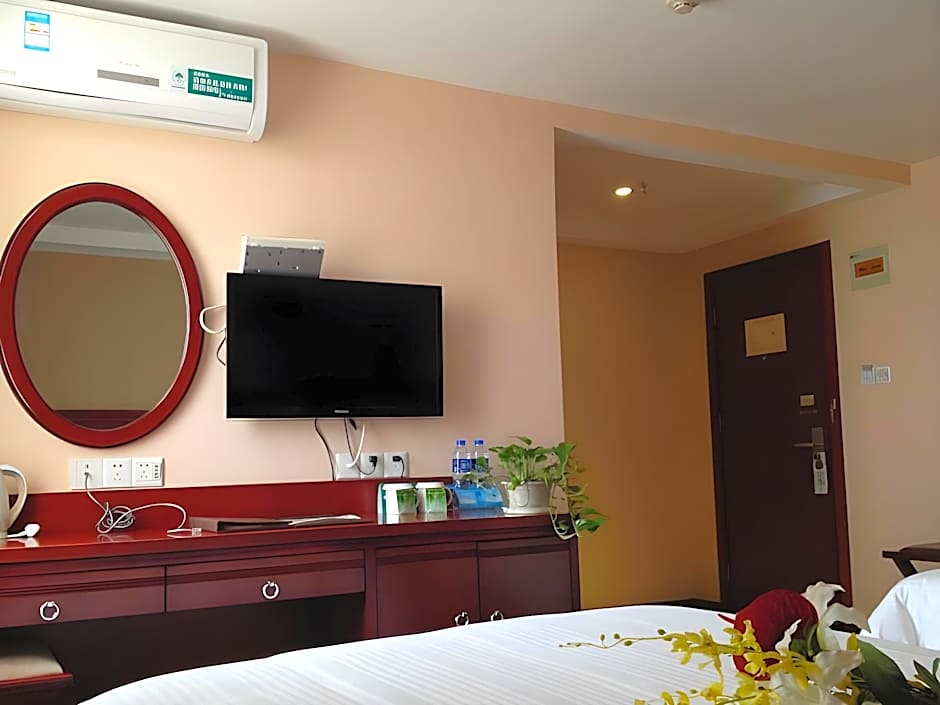 GreenTree Inn Chuzhou Wandong International Car City Express Hotel