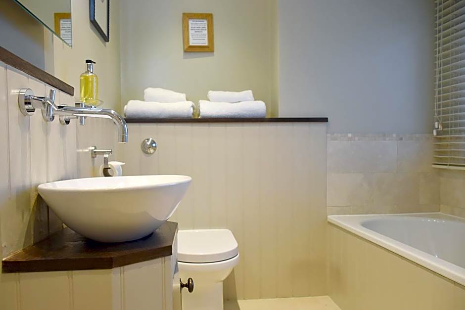 Lorne House Bed & Breakfast