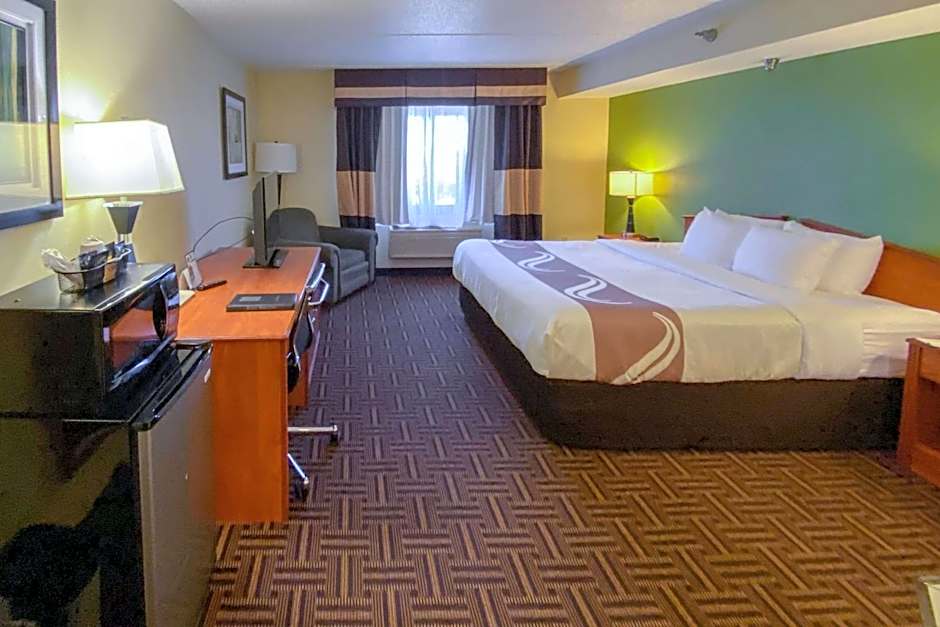 Quality Inn Bolingbrook I-55