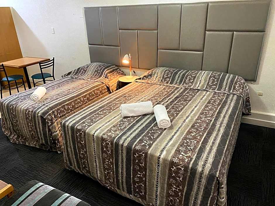 Tollgate Motel