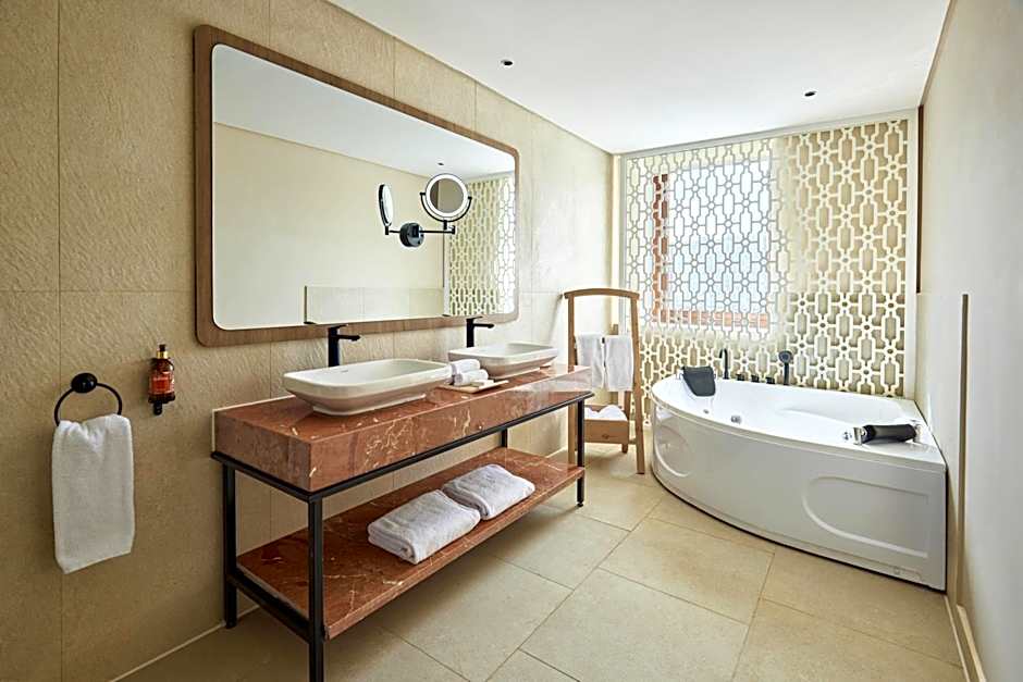 Hyatt Centric Cairo West