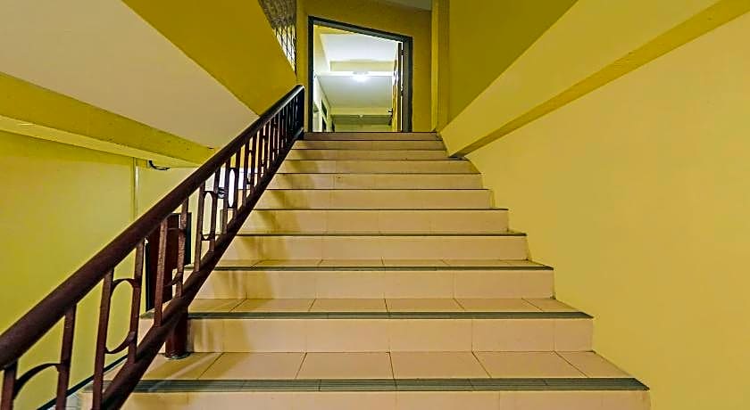 Hotel O Penginapan ReniNearMall Nagoya Hill