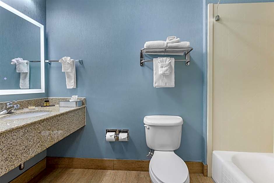 Best Western Plus Wasco Inn & Suites