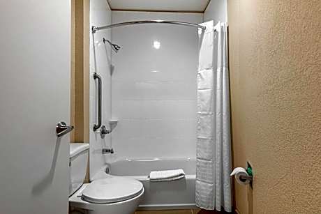Queen Suite with Two Queen Beds and Shower - Non-Smoking