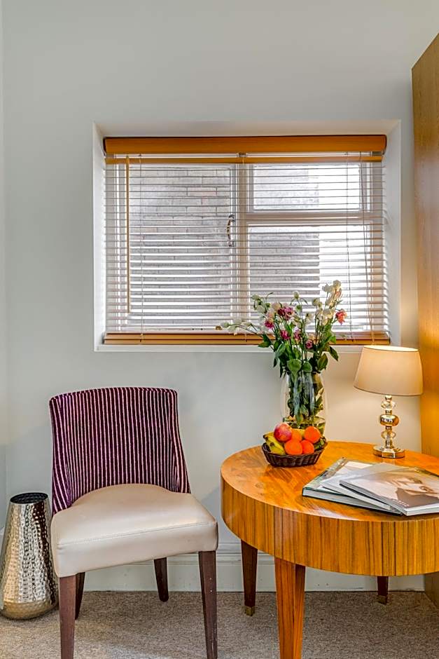 1 Lexham Gardens Hotel