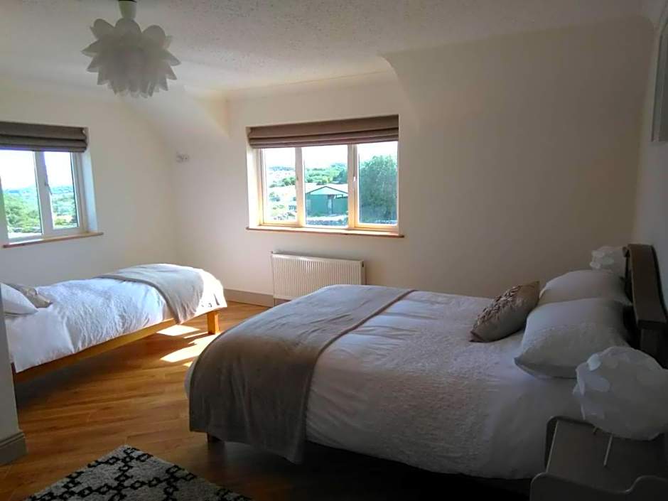 Burren Rock Farmhouse B&B