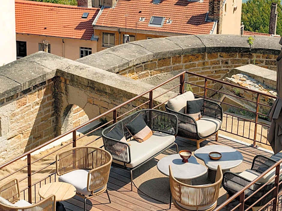 Hôtel Fort St Laurent Lyon - Handwritten Collection