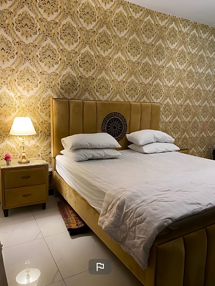 Couples Friendly Guest House