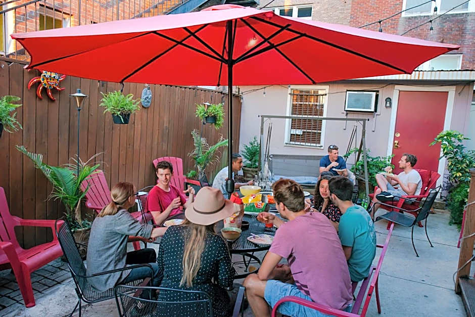 HOSTEL Auberge NOLA