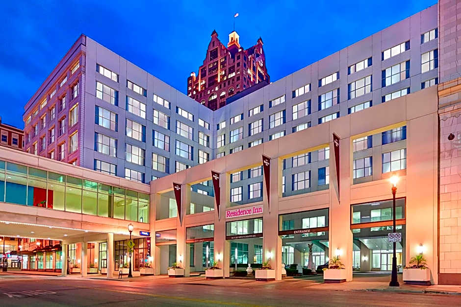 Residence Inn by Marriott Milwaukee Downtown