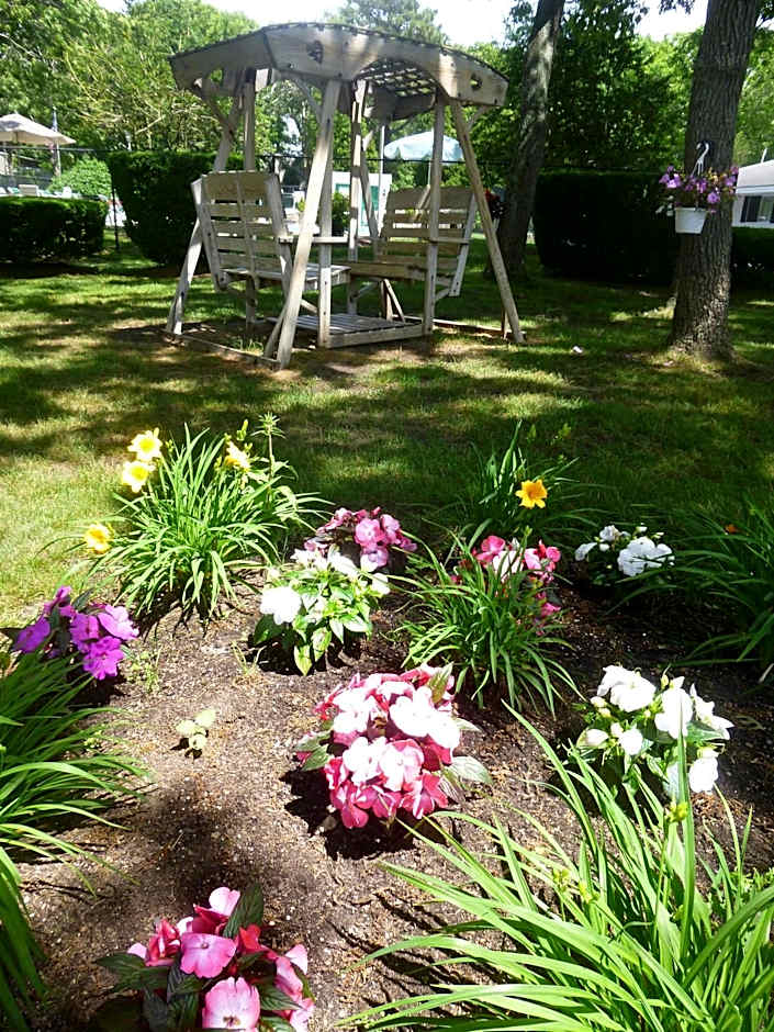 Falmouth Heights Motor Lodge