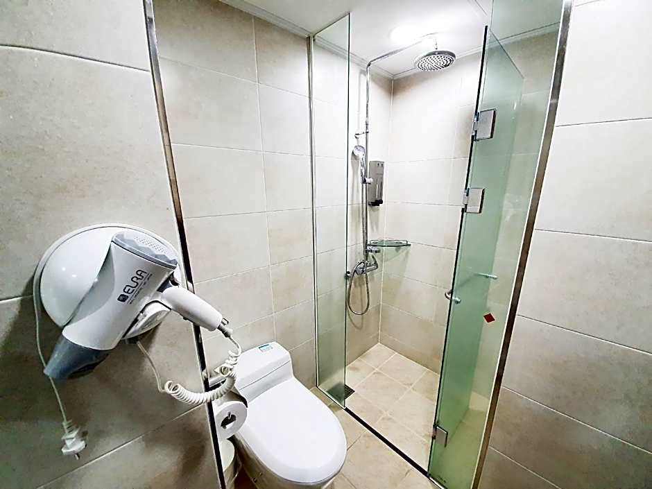 Jungmun Oceanblue Hotel