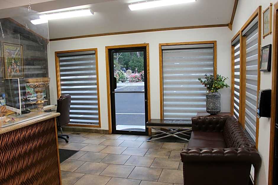 Cedarwood Inn of Ashland