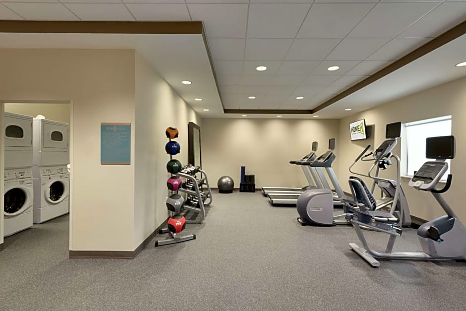 Home2 Suites by Hilton Minneapolis / Roseville, MN