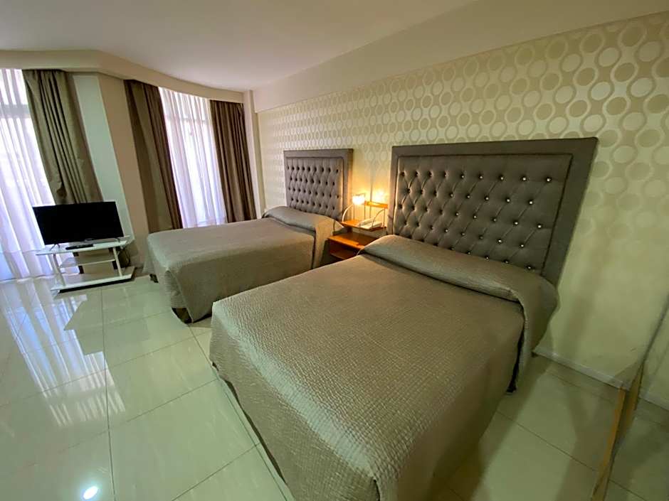 Howard Johnson Hotel Rosario