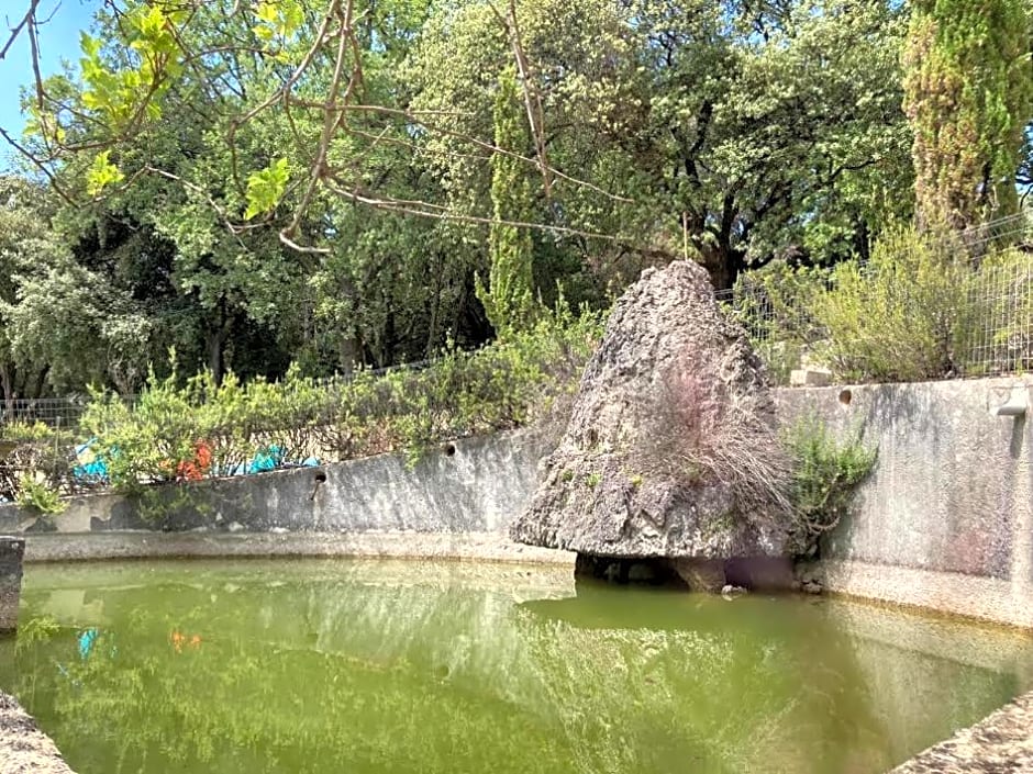 Les Horizons - SPA-JACUZZI - MASSAGE- SAUNA - 4 SAISONS - Piscine chauffée Toute l'année - 800m centre ville Nyons