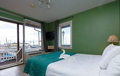 Queen Room with Sea View