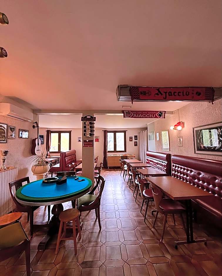 Hôtel - Pub Le Petit Bosquet