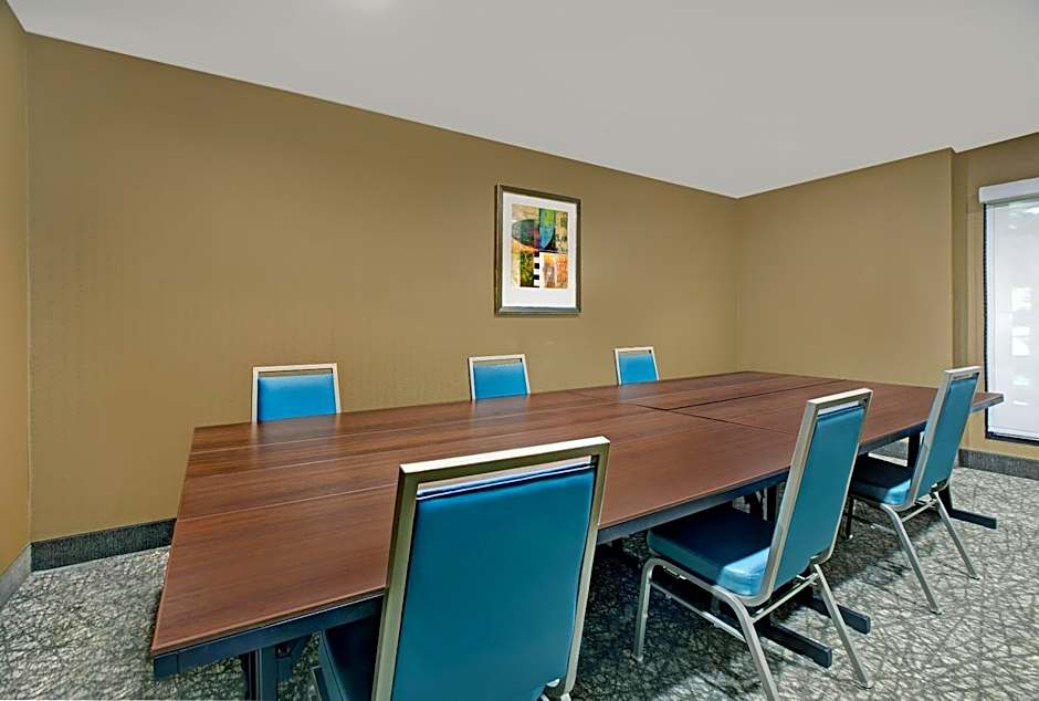 Homewood Suites By Hilton Lincolnshire