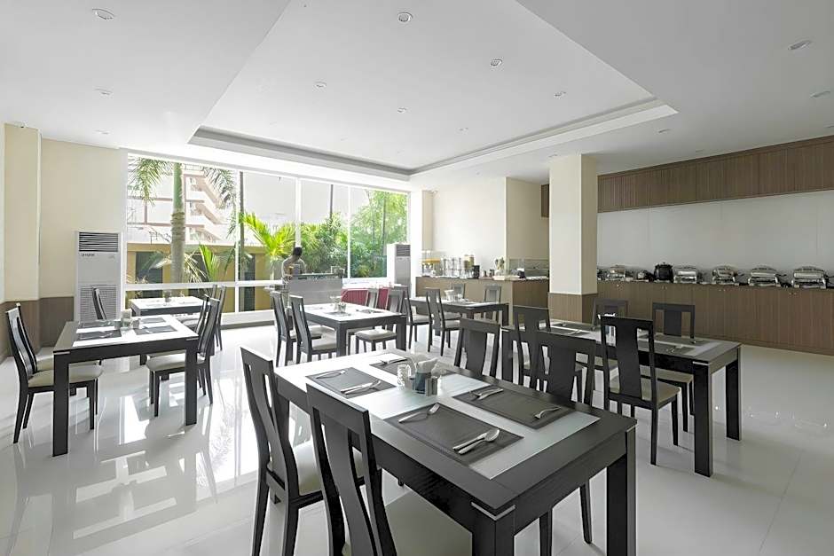Adelphi Pattaya Hotel