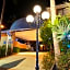 Sapphire Palms Motel