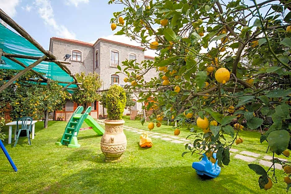 Villa De Angelis