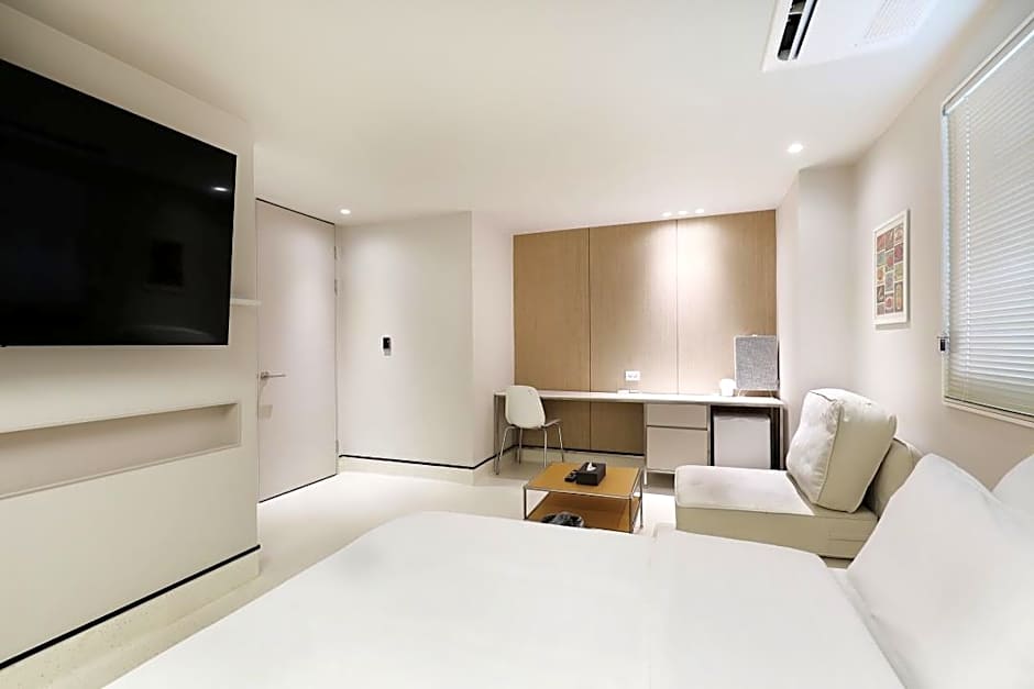 Hotel RUGO in Junghwasan-dong, Jeonju