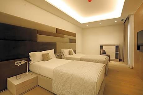 Large One-Bedroom Apartment