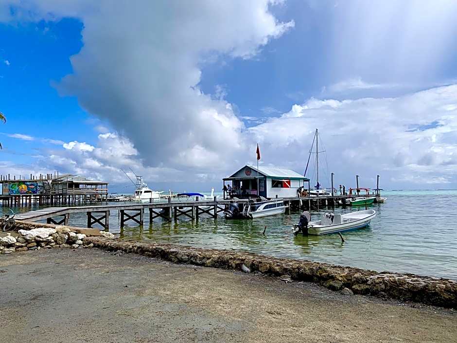 Aqua Vista Beachfront Suites