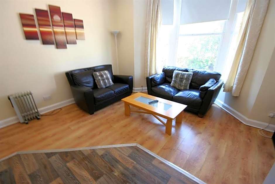 MARLEY MANSIONS APARTMENT - Clarendon