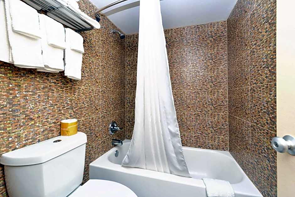 Americas Best Value Inn Smithtown Long Island