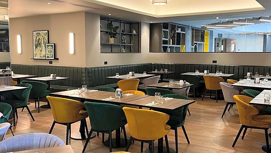 Holiday Inn London Gatwick - Worth By IHG