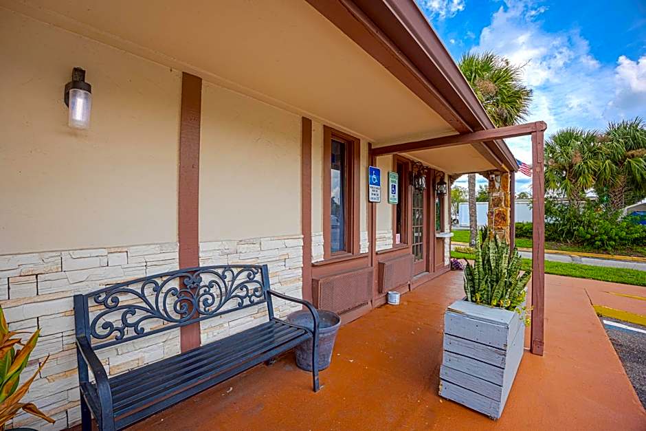 Liberty Garden Inn by OYO Kissimmee near Disney World