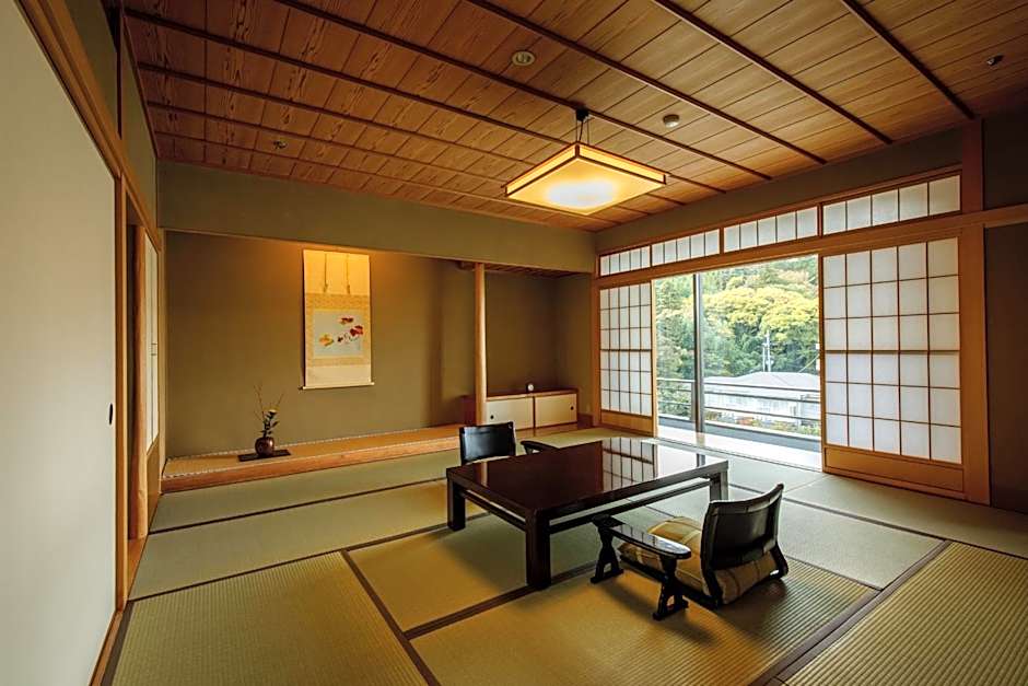 Nakanobo Zuien (Adult Only)