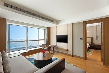 Executive Ocean View Suite Non Smoking