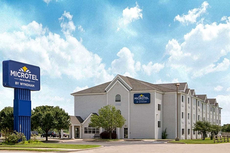 Microtel Inn & Suites By Wyndham Independence