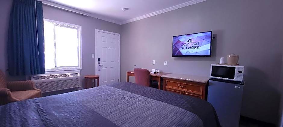 Sycamore Inn Chico University Area