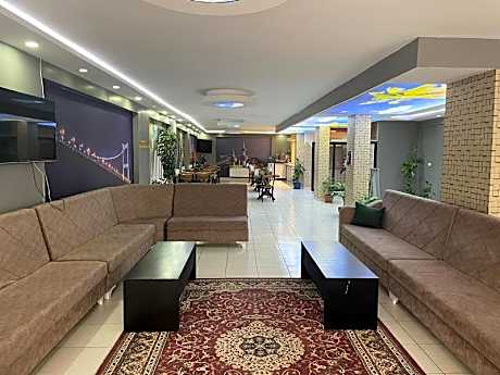Comfort Suite Hotel
