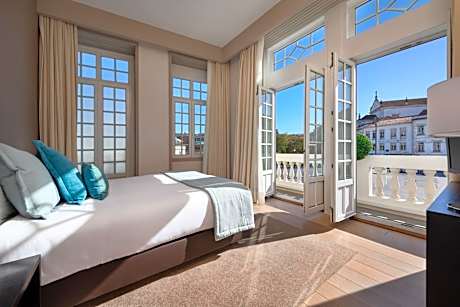 Junior Suite with Balcony