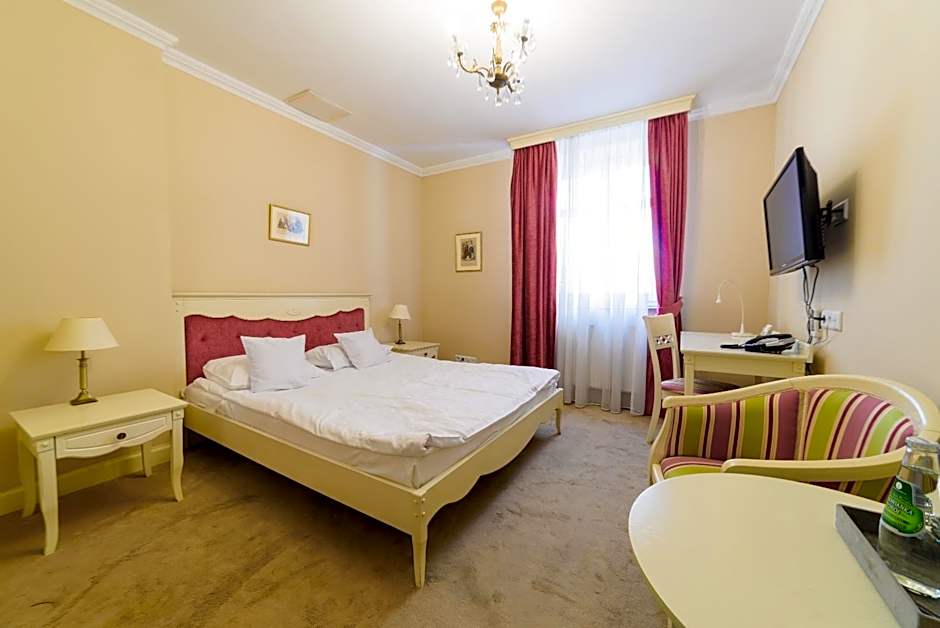 Ambasadorski Residence