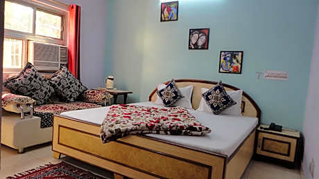 Hotel Swarajya Palace