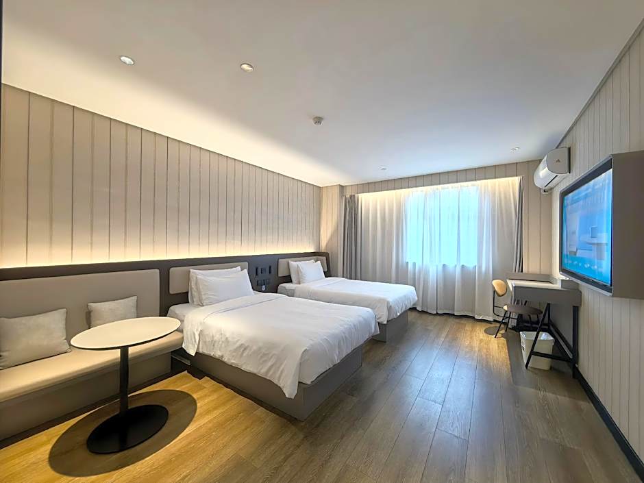 Hanting Hotel Zhangjiagang Golden Port