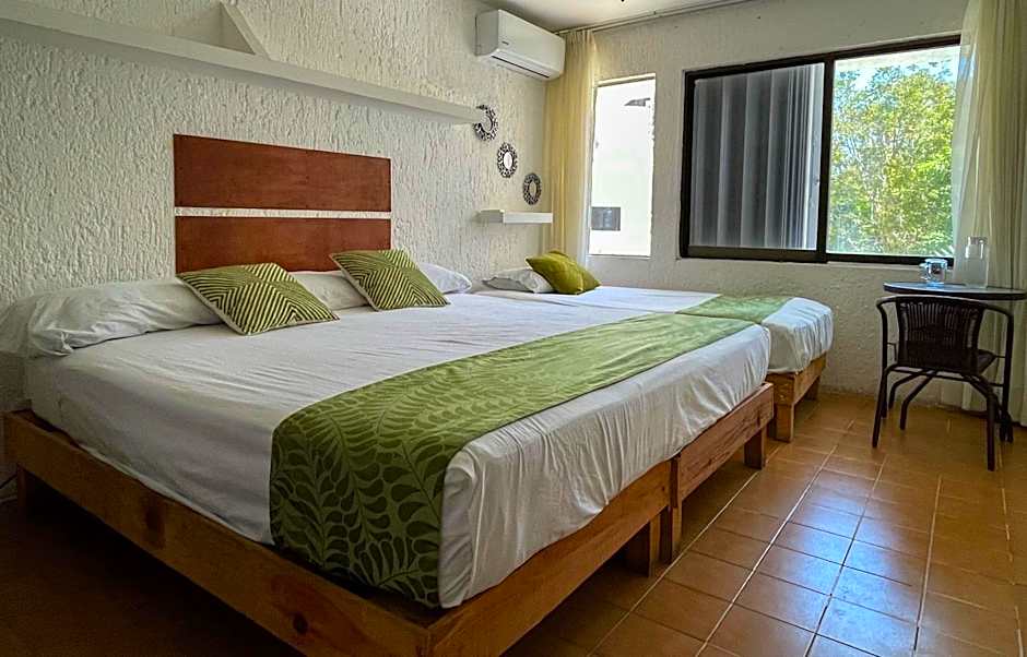 Casa Luna Family & Friends