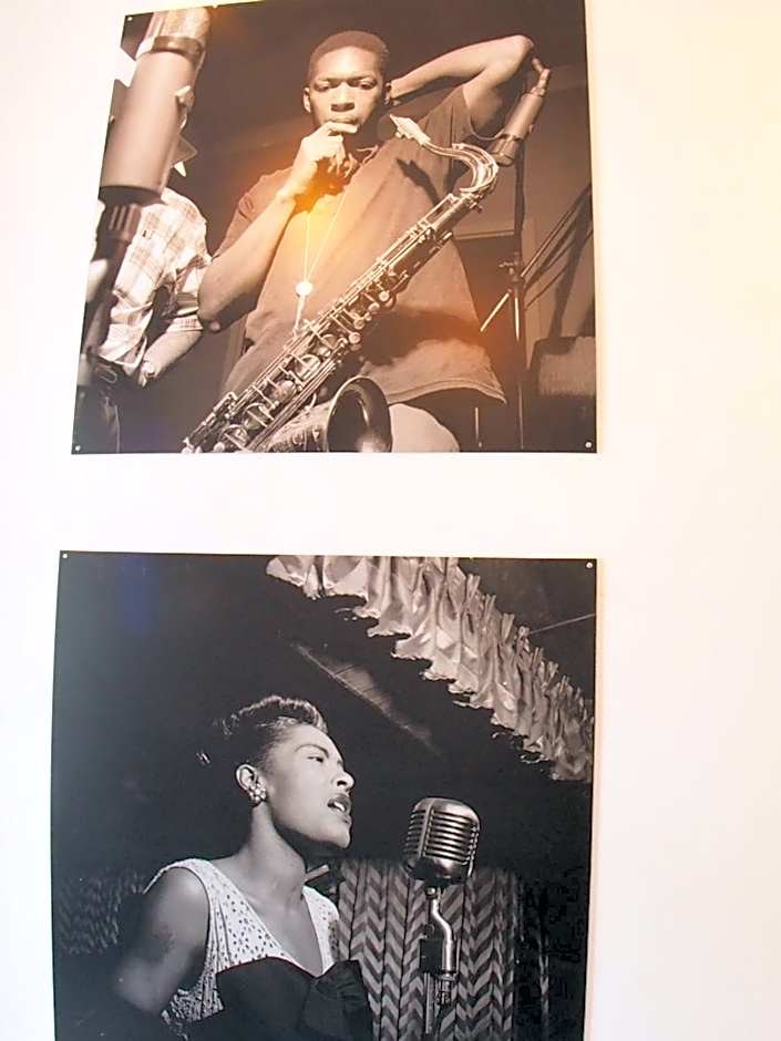 Chmielna 5 Rooms & Apartments