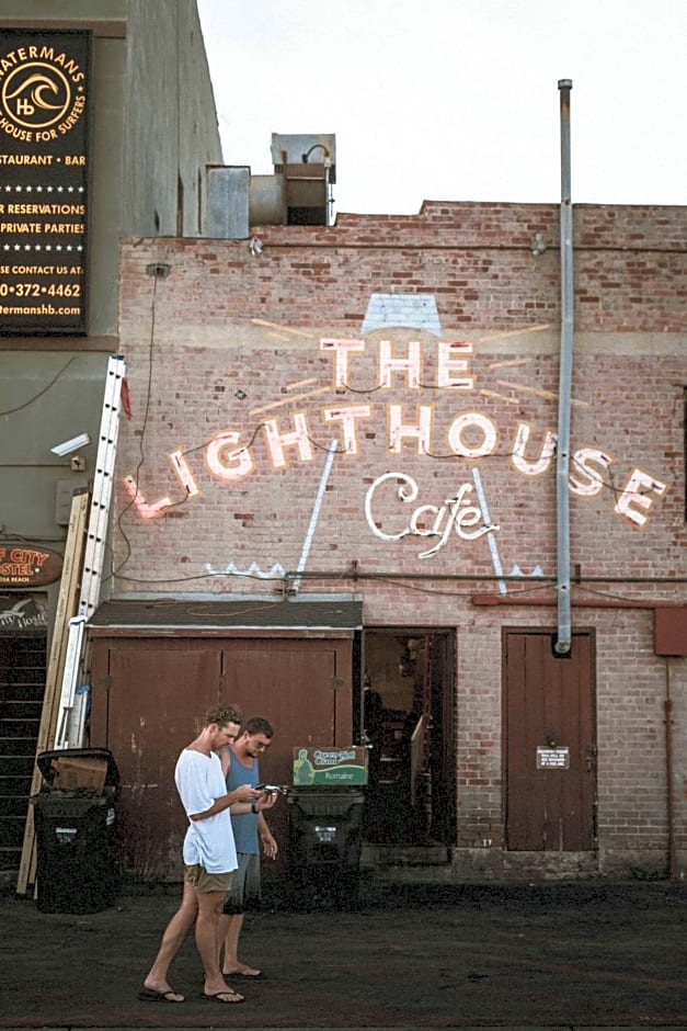 ITH Surf City Hostel Hermosa Beach