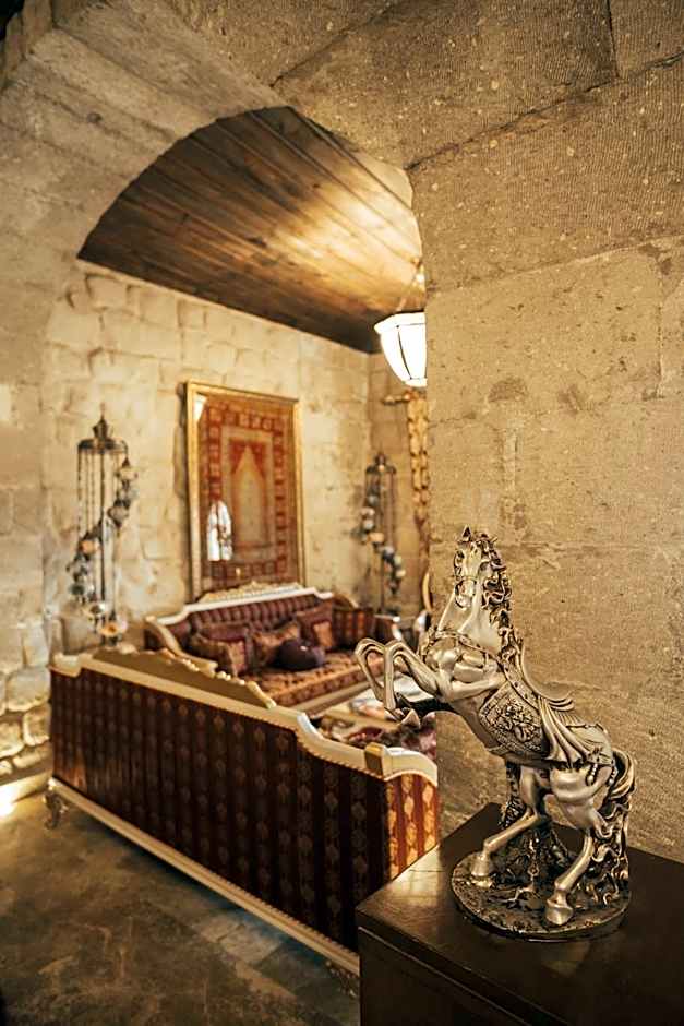 Hu of Cappadocia - Special Class